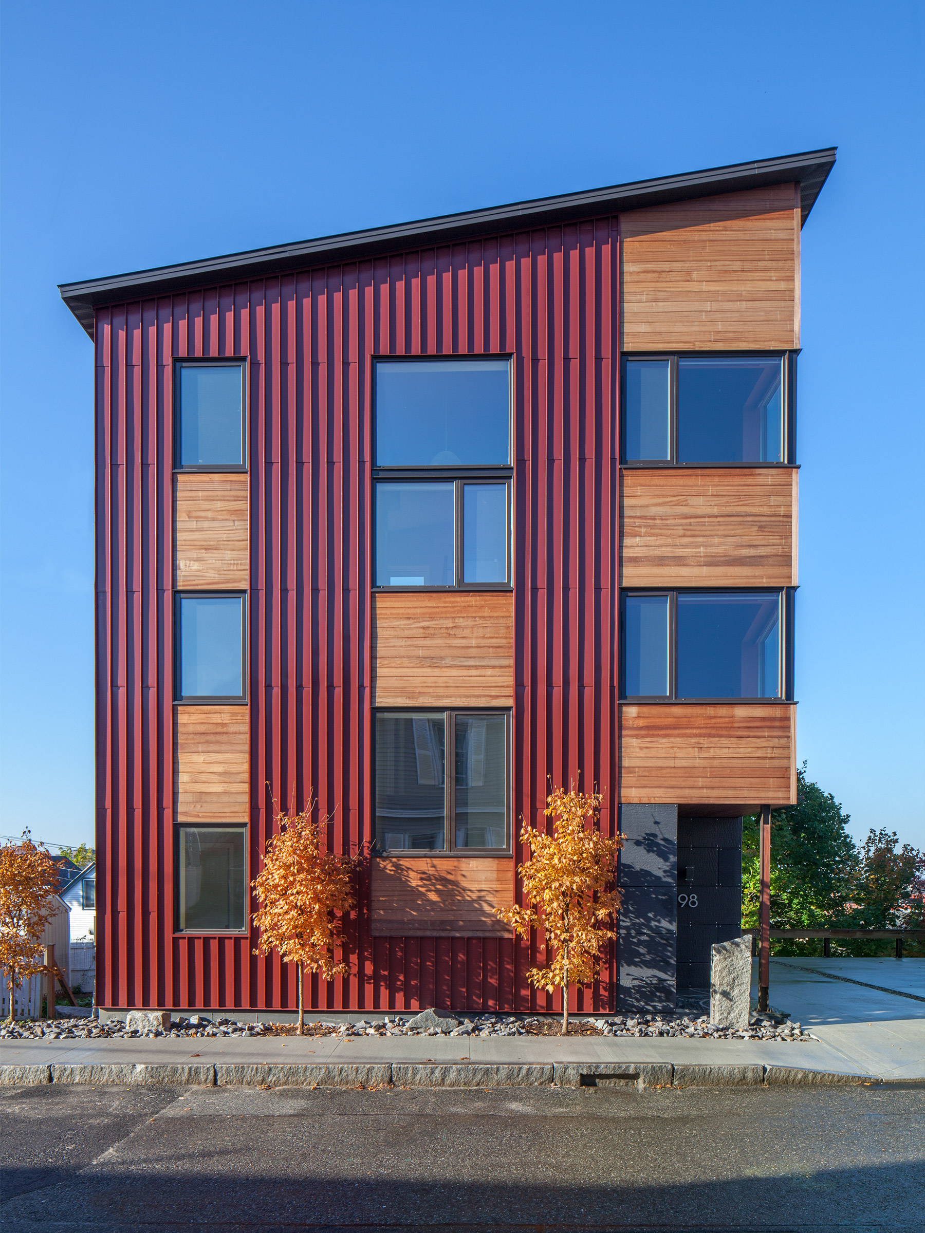 Munjoy Hill Modern ⋆ Net Zero Ready Urban Infill ⋆ BRIBURN Architecture