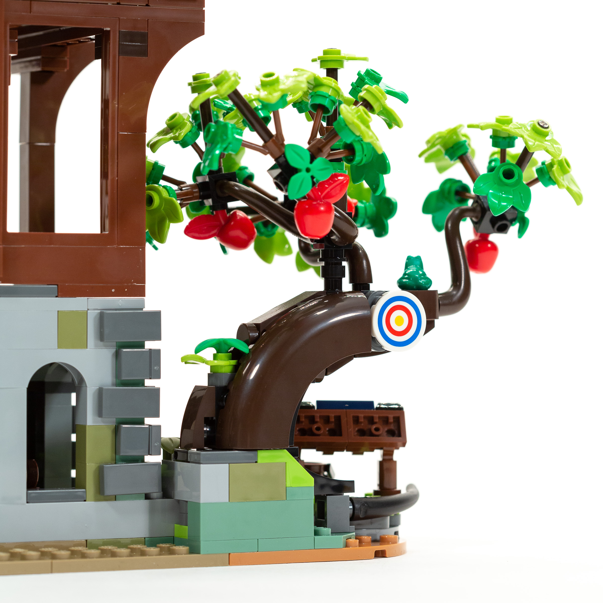 Review 21325 Medieval Blacksmith (LEGO IDEAS) BRICK ARCHITECT