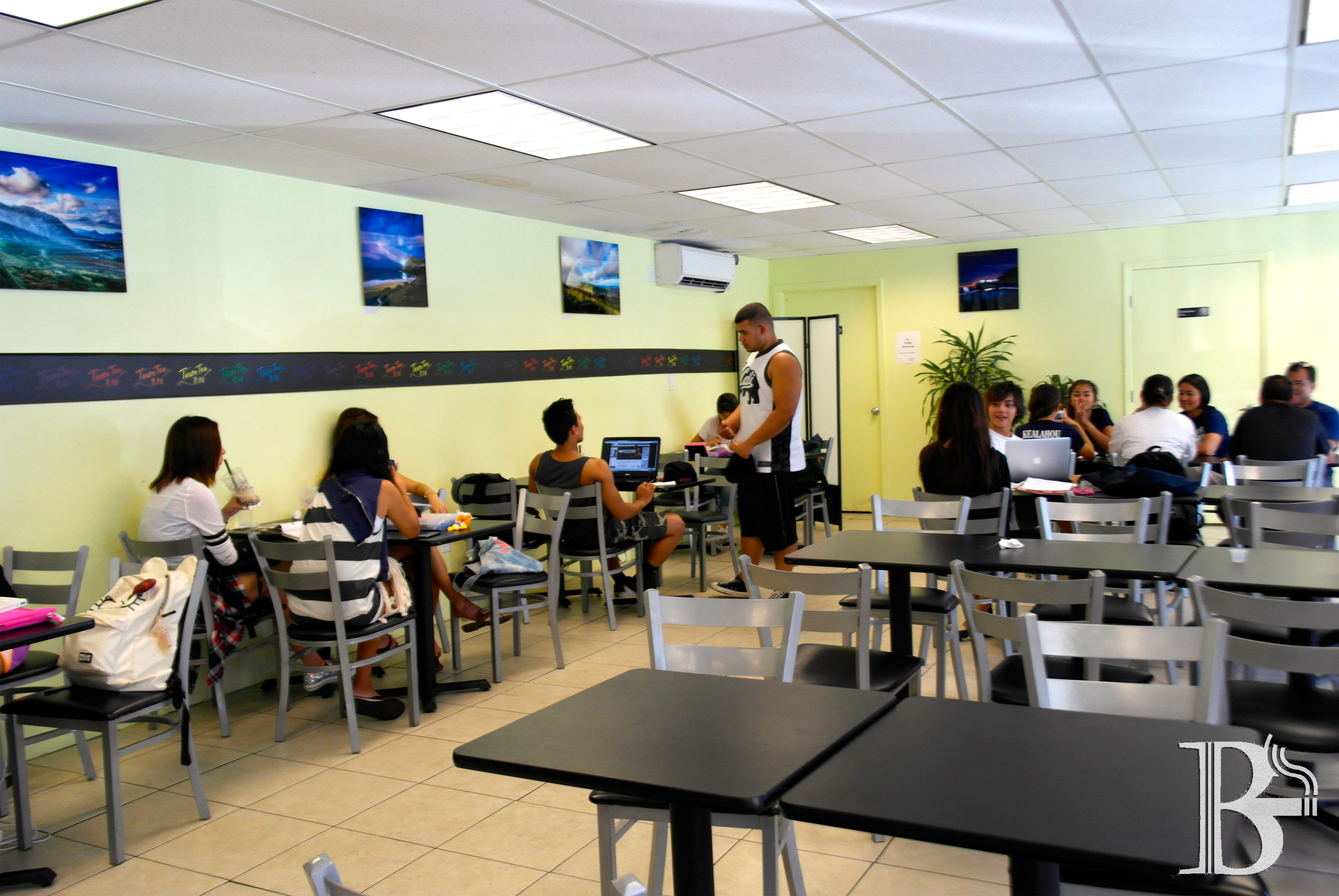 Review Taste Tea Honolulu’s boba spot Brickberry