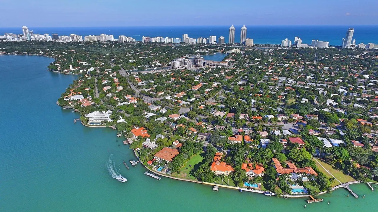 North Bay Road Miami Beach Homes & Estates For Sale