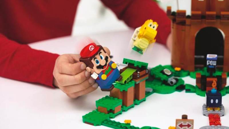 Lego Super Mario