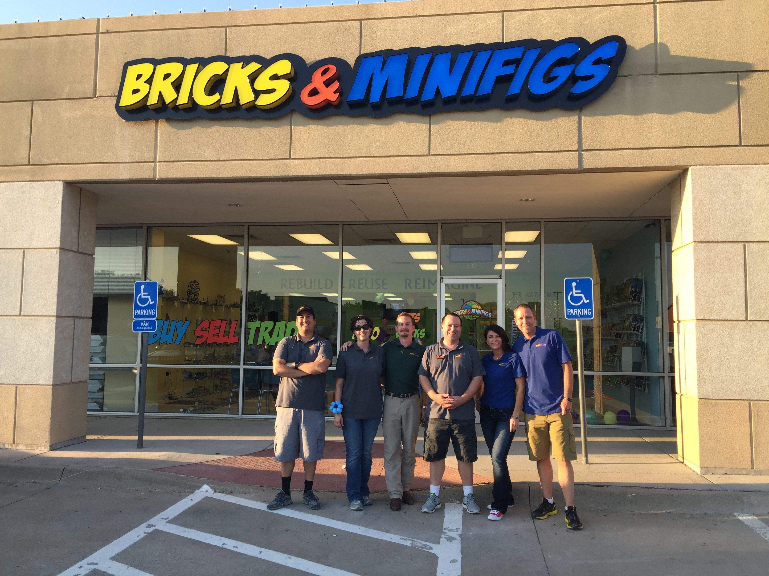 LEGO® News, Announcements & Updates Bricks & Minifigs