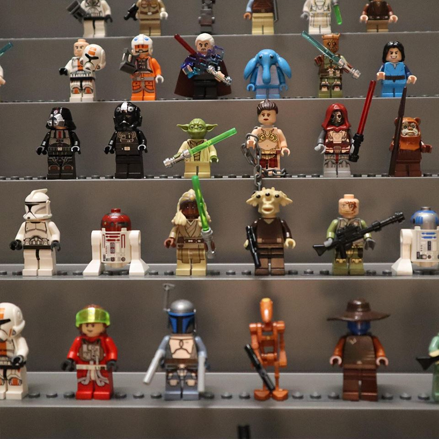 Grand Star Wars Minifigure Collection At LEGO House BricksFanz