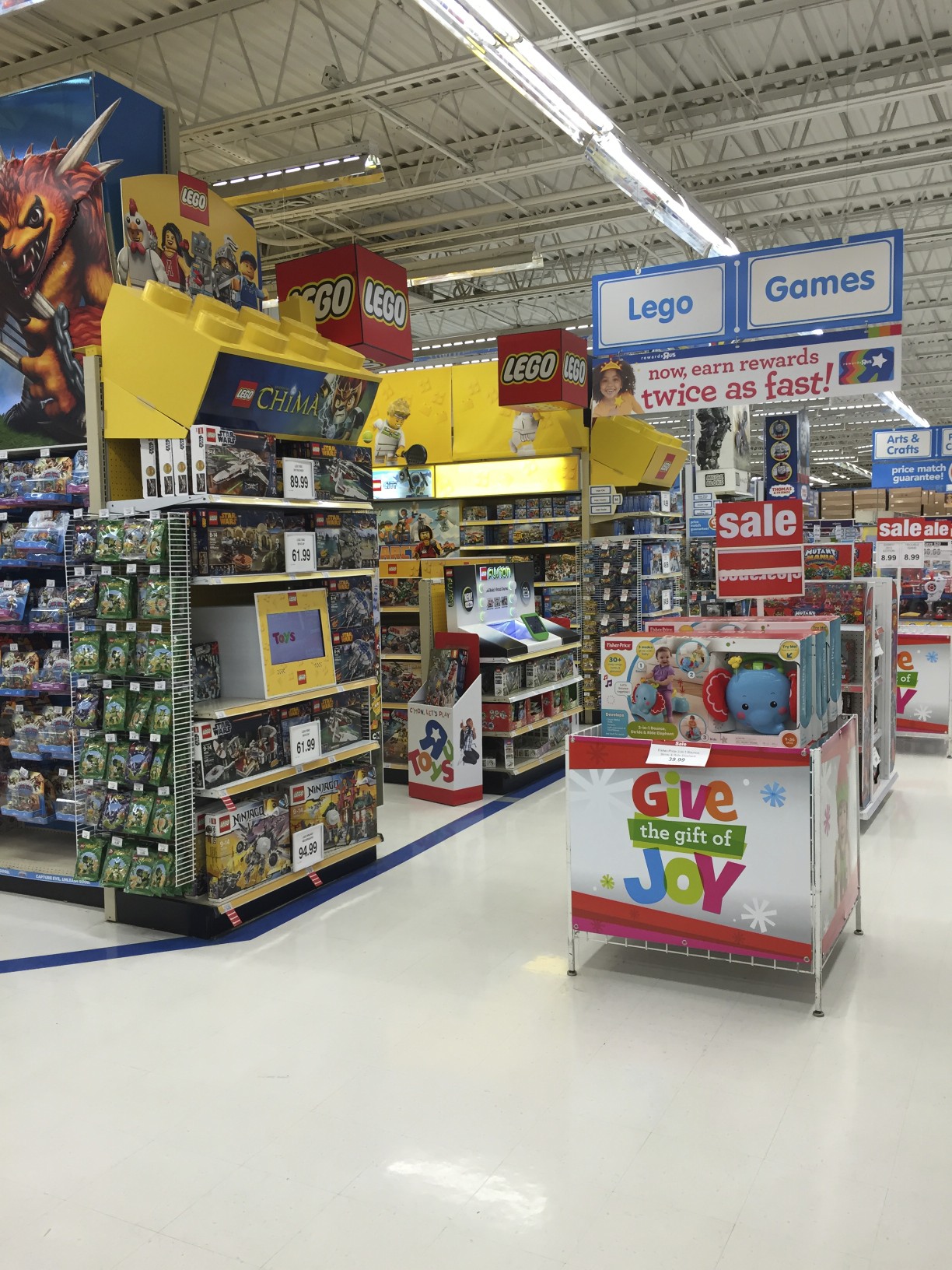 LEGO at Toys R Us, November 2014 Brick Update