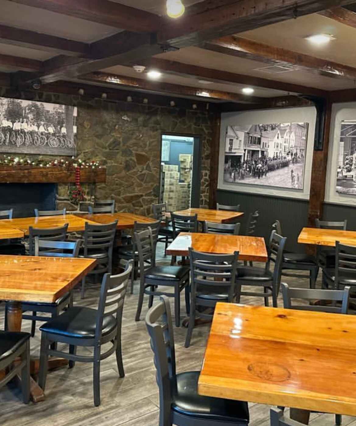 Skowhegan, Maine Brewery & Craft Pizza Brickyard Hollow