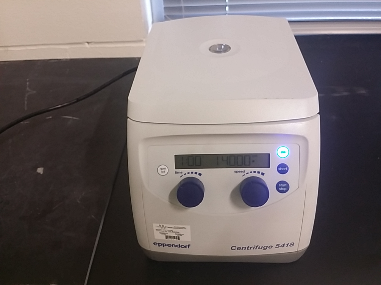 Eppendorf 5418 Microcentrifuge with Aerosoltight 18place Rotor