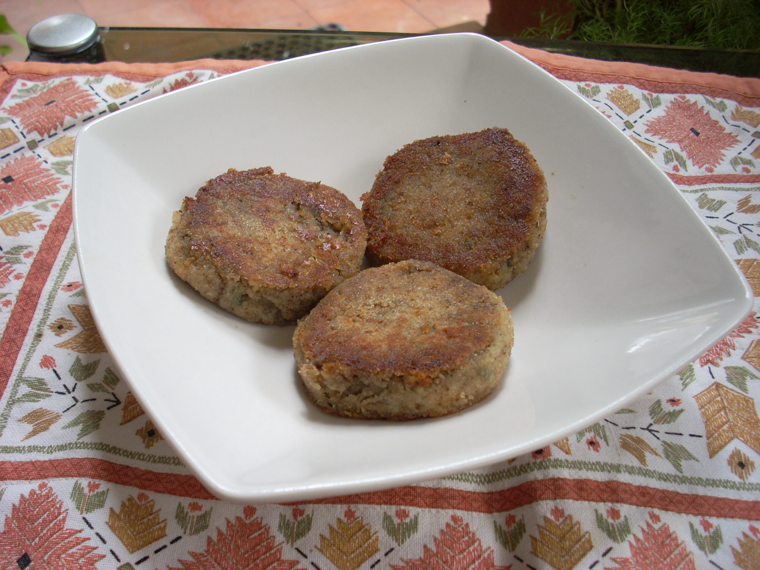 CHICKEN PATTIES / CUTLETS BRIDGET WHITE