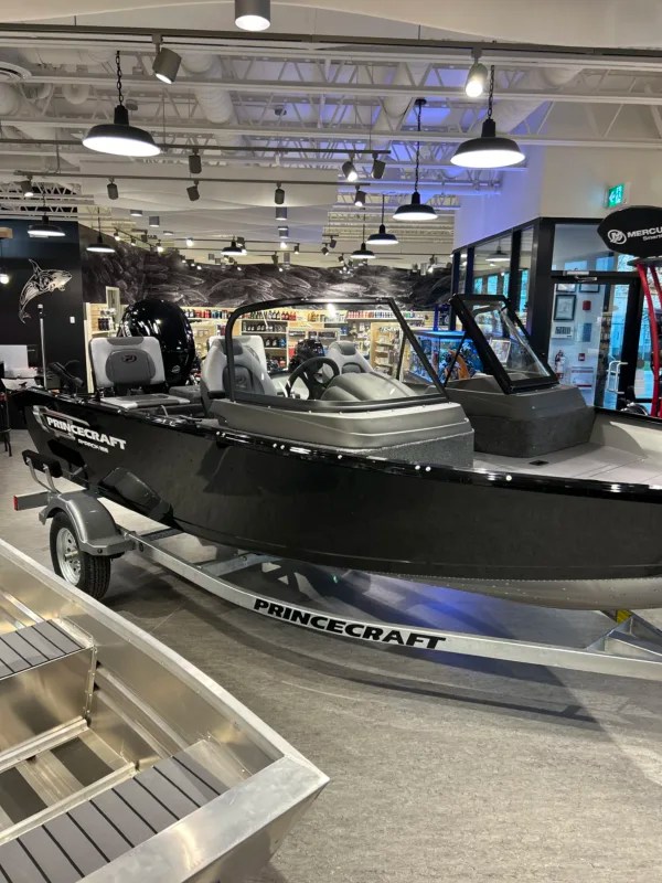 PRINCECRAFT AMAROK 166 WS BOAT FISHING BOAT PACKAGE Bridgeview Marine