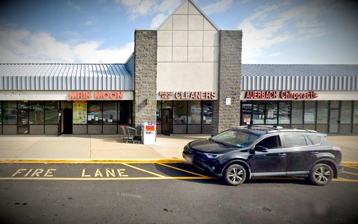 Bridgeview Cleaners Bridgeview Plaza Shopping Center Highland NY 12528
