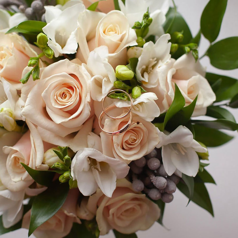 22 Best Flowers For a Beautiful September Wedding • Bridilly