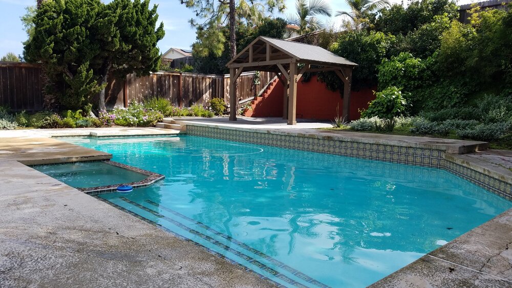 Clovis CA, Green Swimming Pool Cleaning Fresno Pool Service Bright