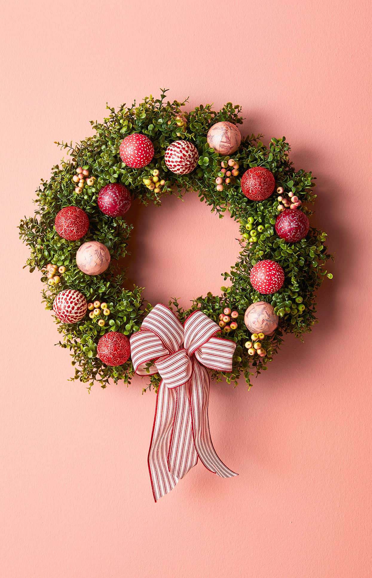 28 Christmas Wreath 80+ Beautiful Christmas Wreath Ideas Brighter Craft