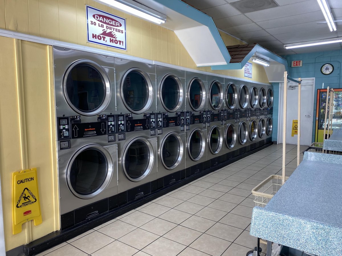 Bright 'N Clean Laundromat North Fort Meyers