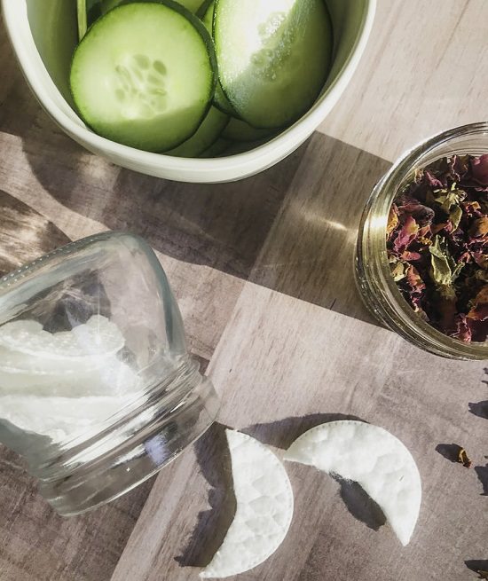 12 DIY Eye Mask Recipes to Get Rid of Puffy Eyes and Dark Circles