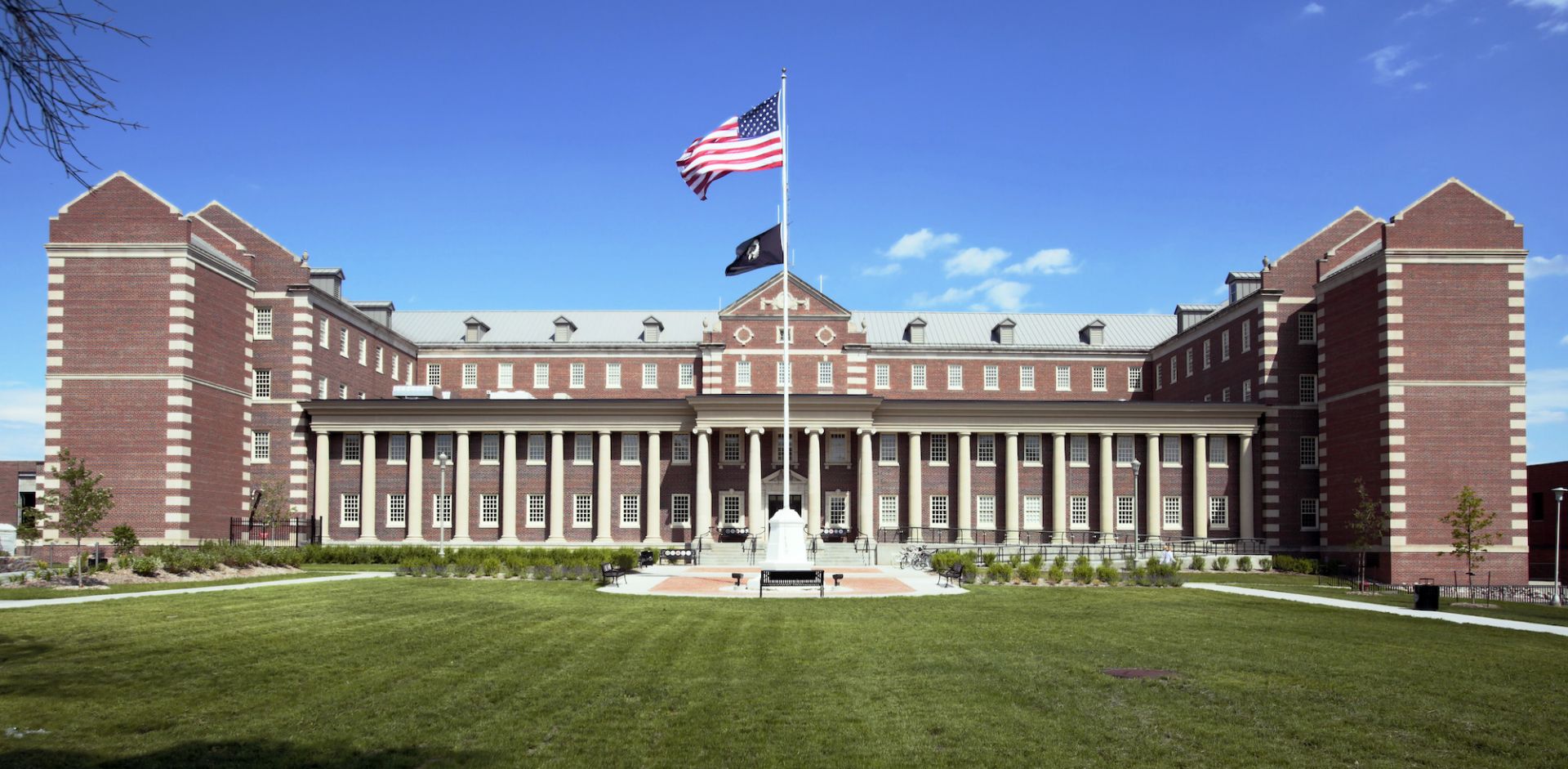 VA Medical Center Fargo, North Dakota BrightTree Studios