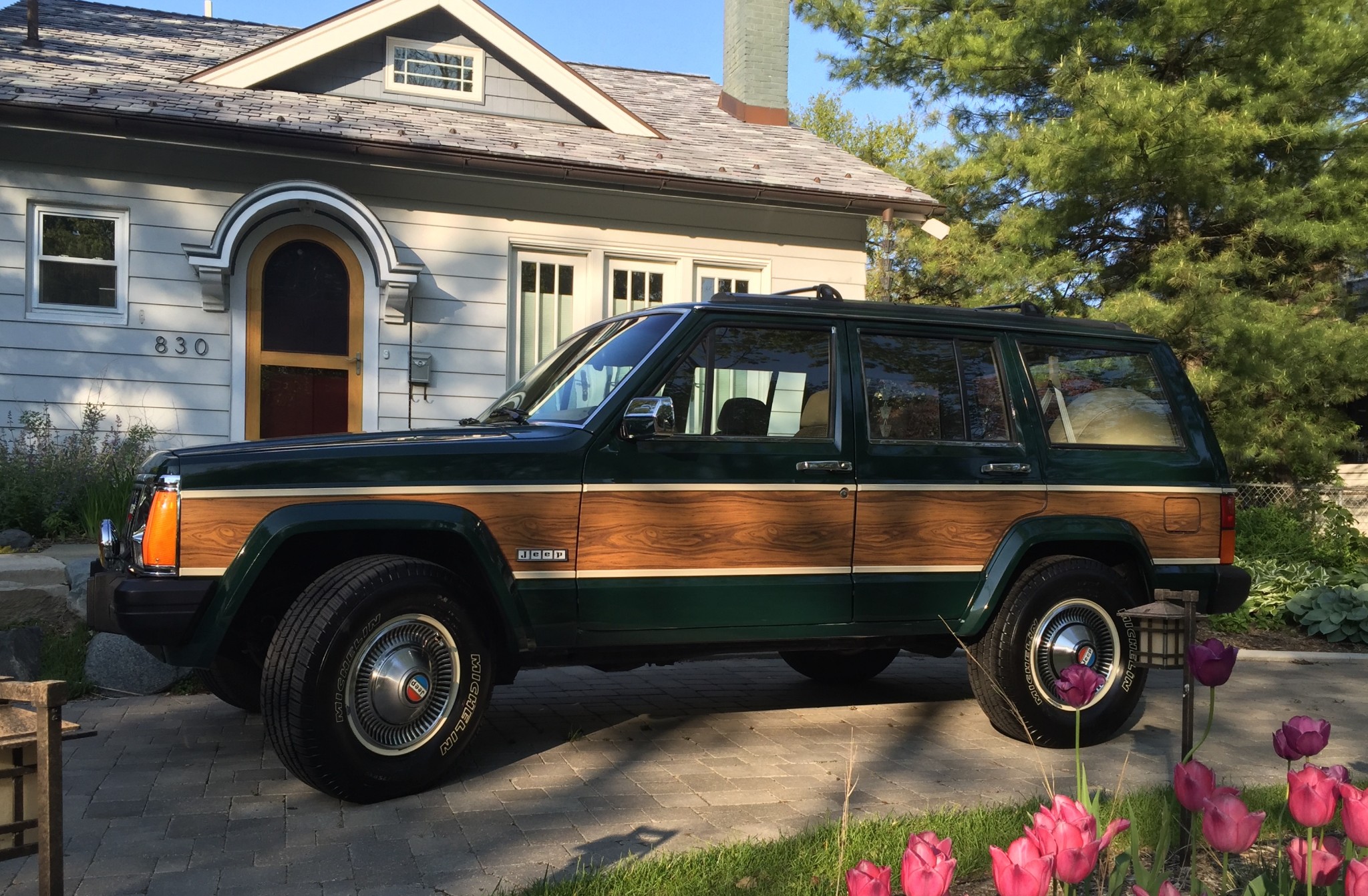 1992 Jeep Cherokee Briarwood for sale on BaT Auctions sold for