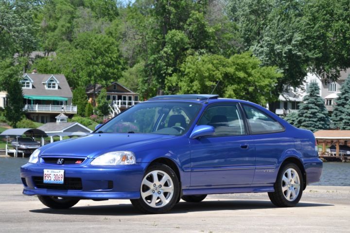 Electron Blue Stocker: 2000 Honda Civic Si | Bring a Trailer