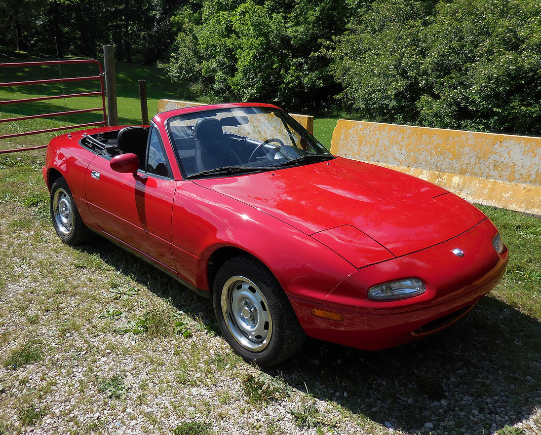37KMile 1996 Mazda Miata for sale on BaT Auctions closed on June 20, 2017 (Lot 4,684