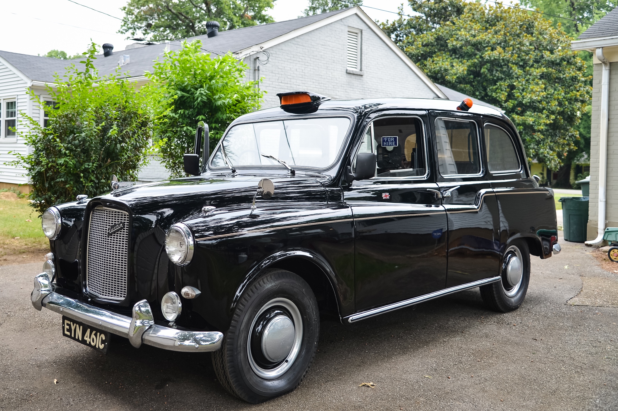 1965 Austin FX4 London Cab for sale on BaT Auctions sold for 6,200