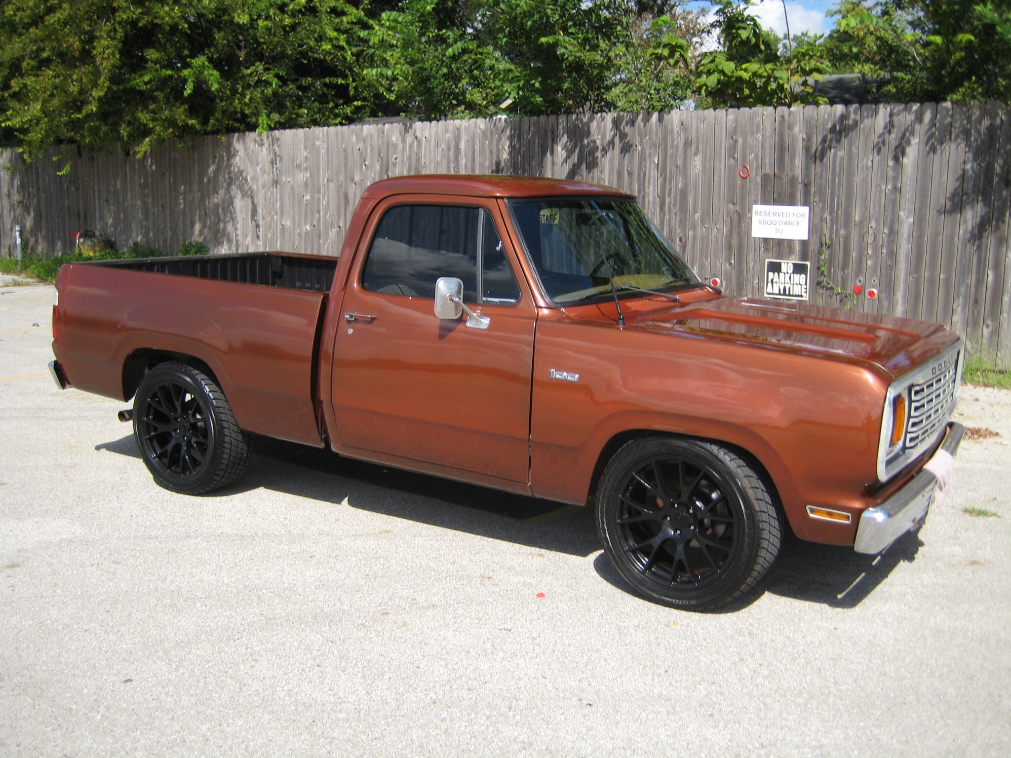 No Reserve 1977 Dodge D100 Pickup for sale on BaT