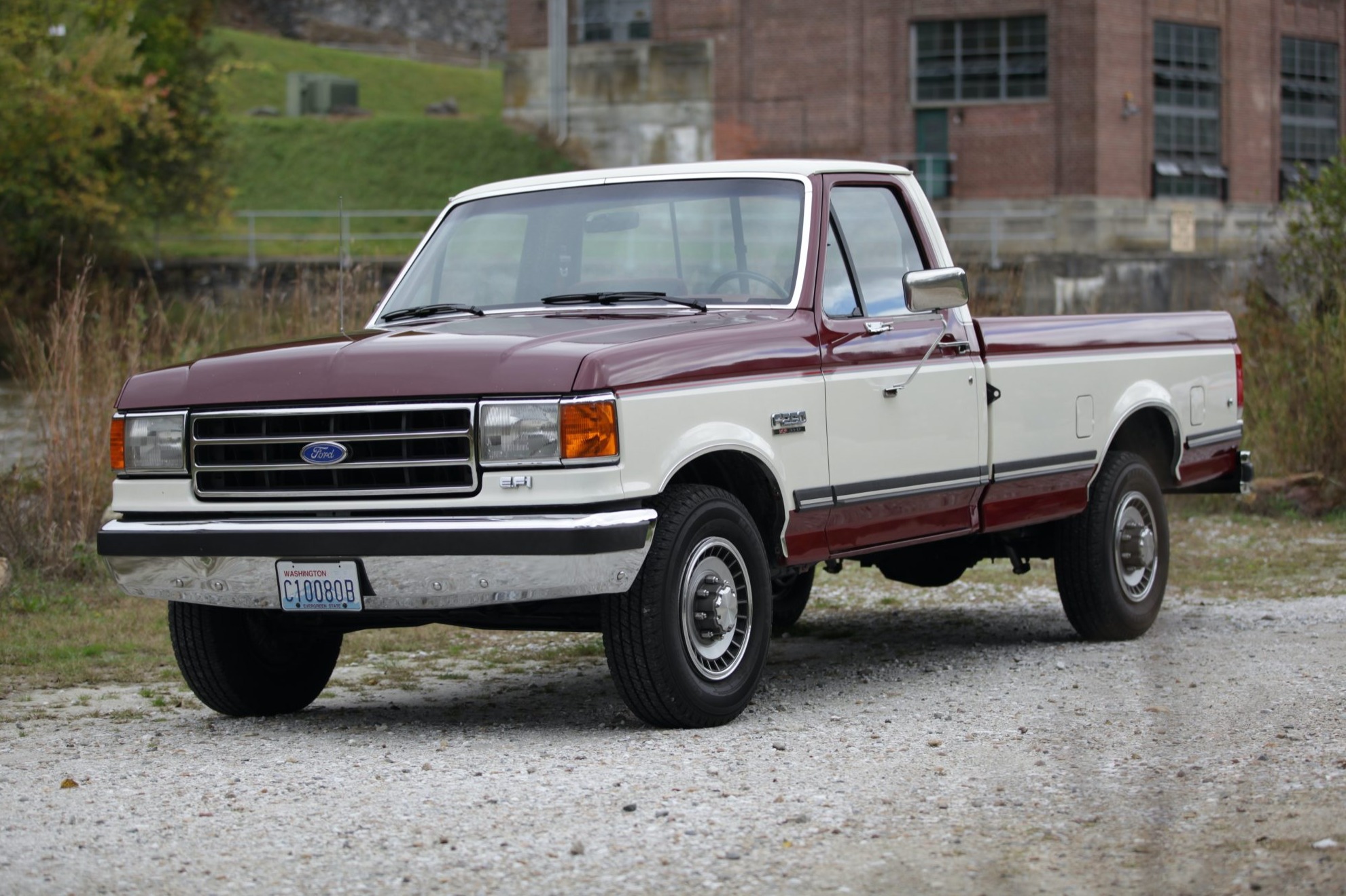 1989 Ford F-250 XLT Lariat 5-Speed for sale on BaT Auctions - sold for