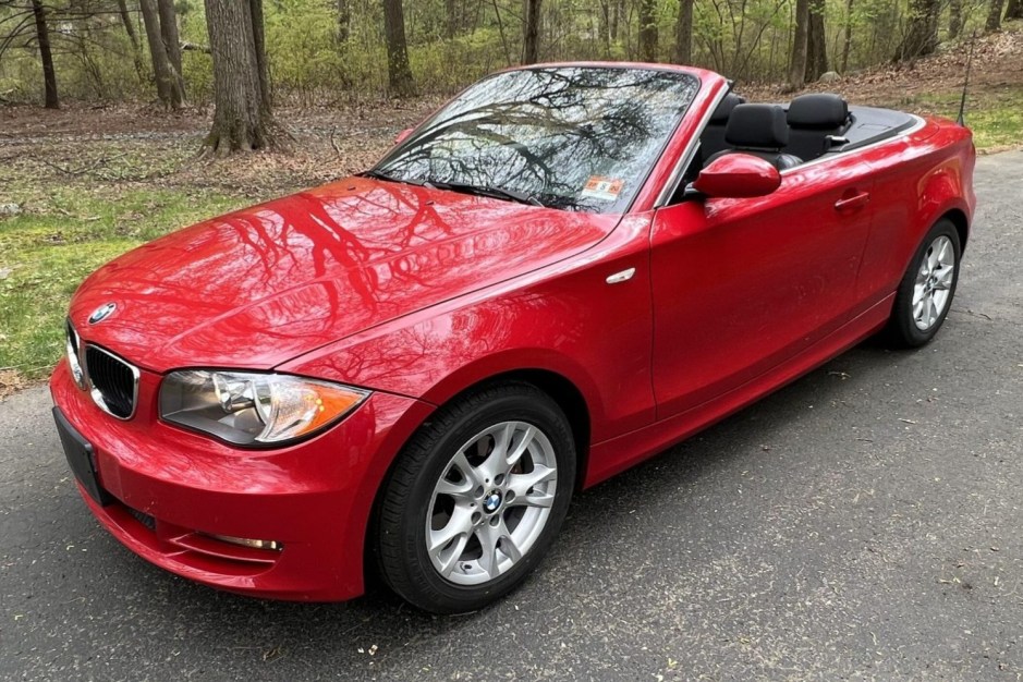 No Reserve: 32k-Mile 2009 BMW 128i Convertible 6-Speed for sale on BaT