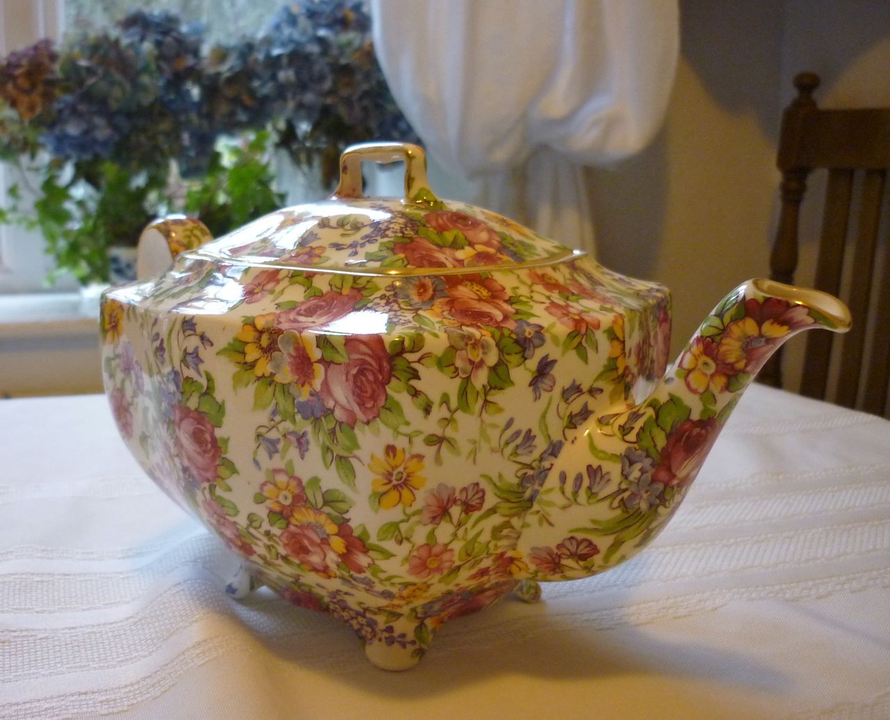 Bring Back Tea Time A Claridge Chintz Tea Pot
