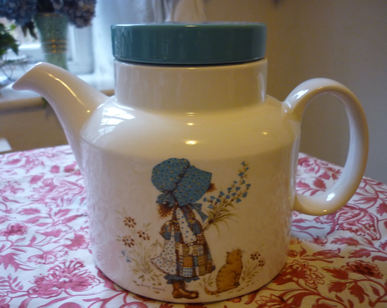 Children’s Holly Hobbie Tea Set for 4