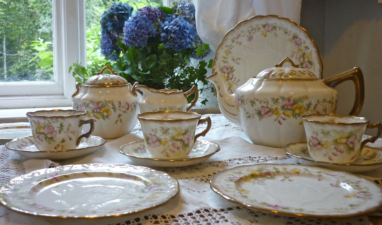 Bring Back Tea Time Antique Floral Tea Set