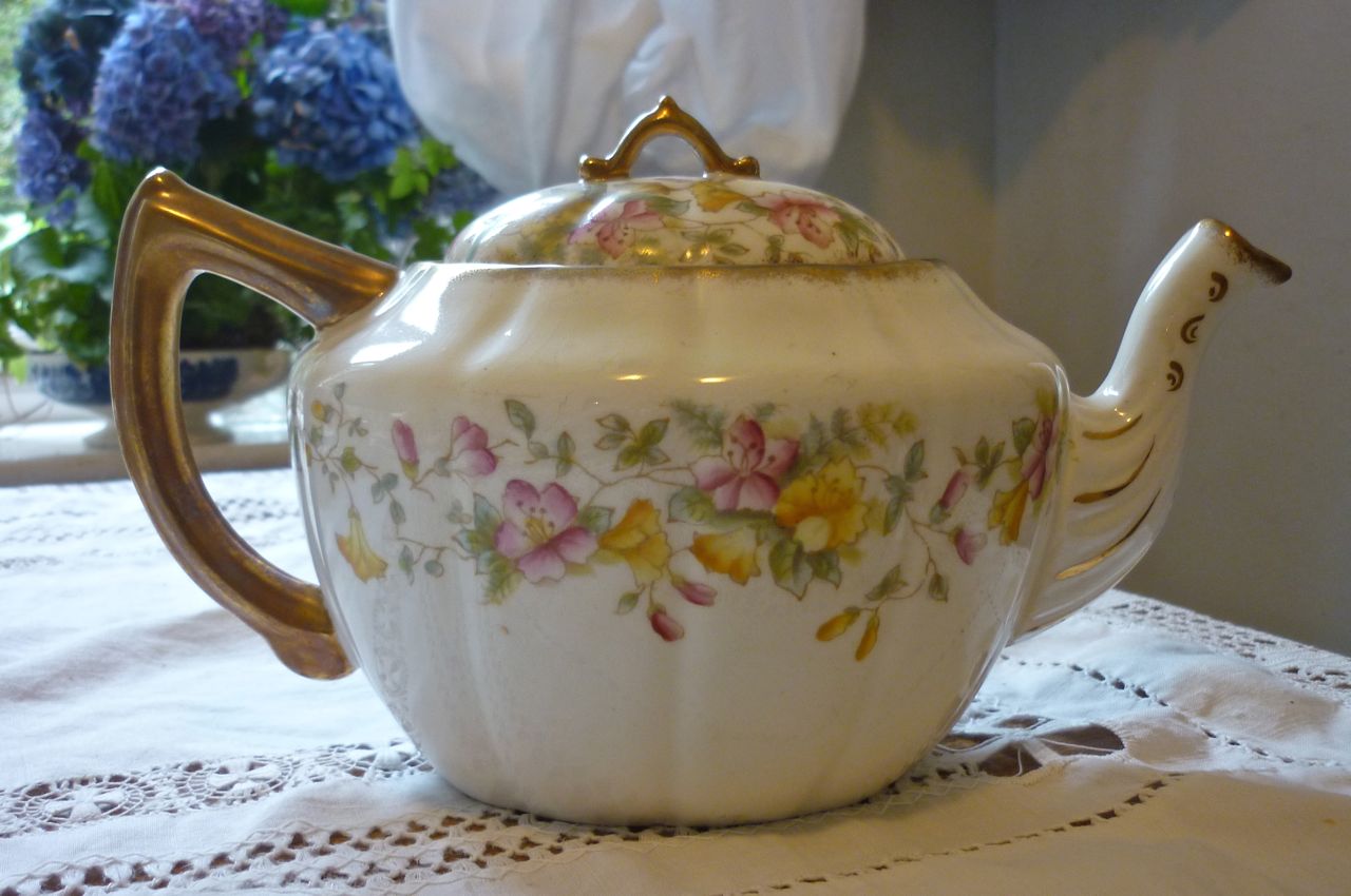 Bring Back Tea Time Antique Floral Tea Set