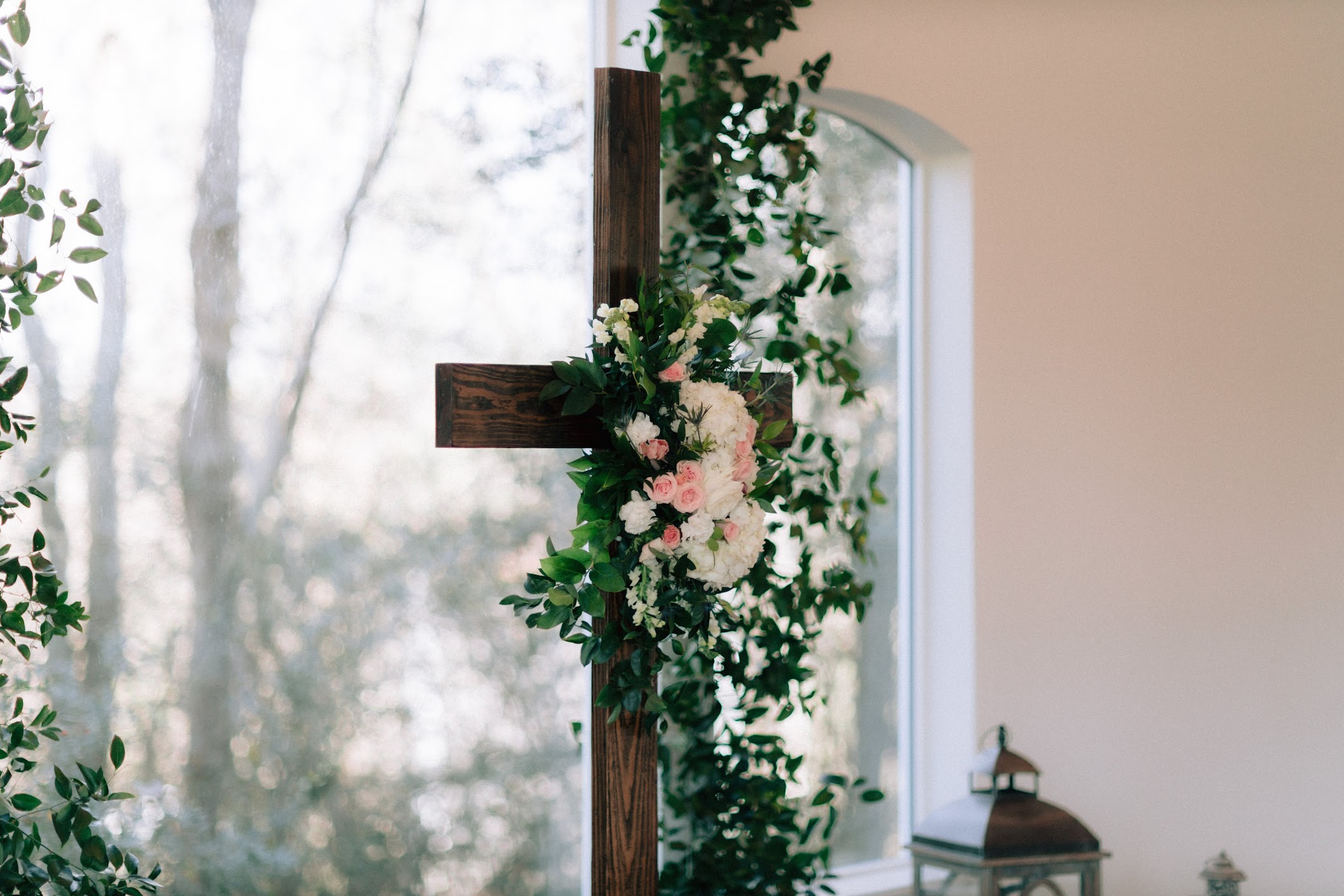 6 Sustainable Alternatives to Floral Foam Bring Joy