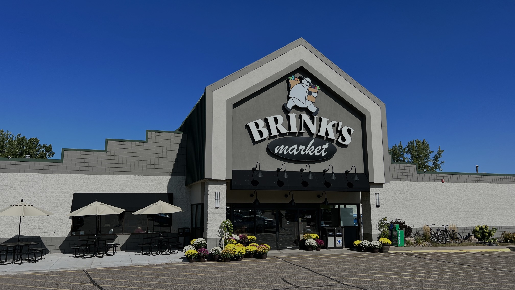 Brink's Market A grocery store in Chisago City