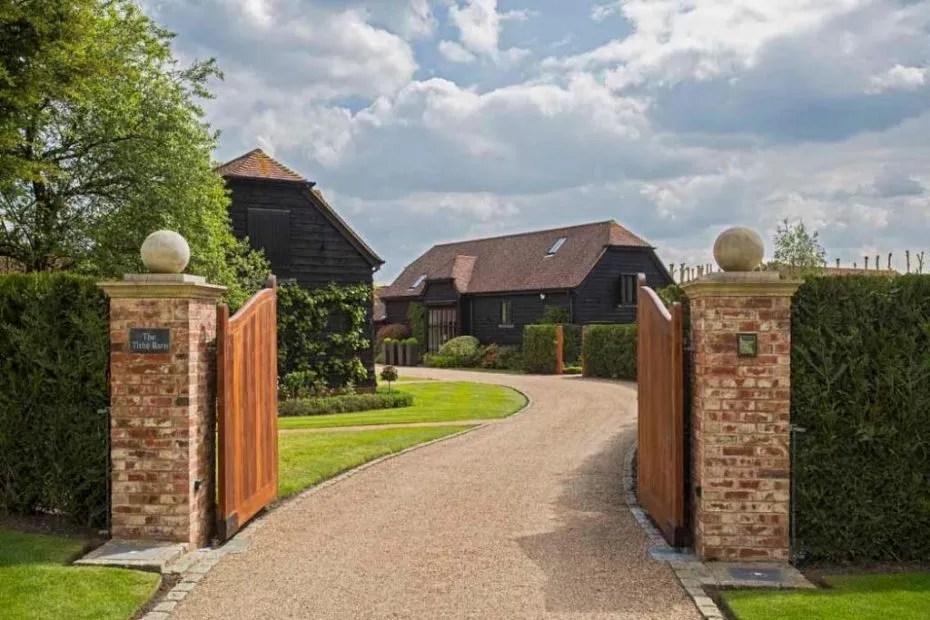 The Stunning Chobham Park Estate British Country Homes