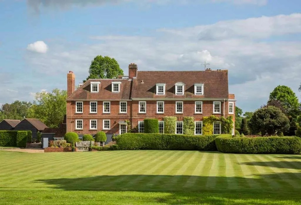The Stunning Chobham Park Estate British Country Homes