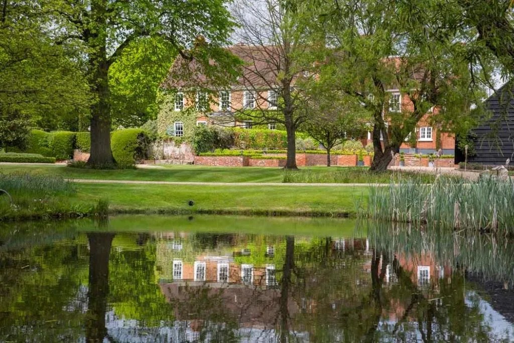 The Stunning Chobham Park Estate British Country Homes