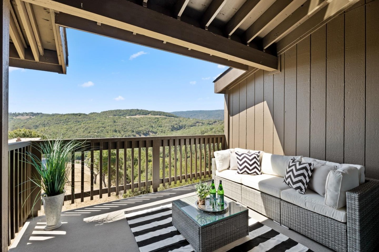 TOP LEVEL 2/2 SOLD! Brittan Heights