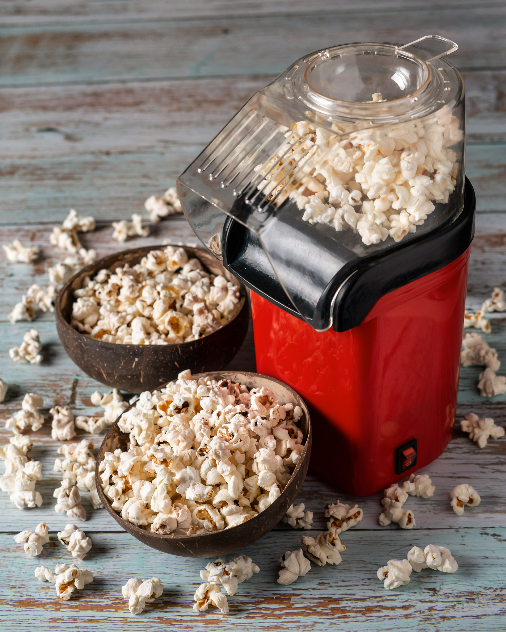 10 Ways to Have the Best Family Movie Night (with unique snack ideas