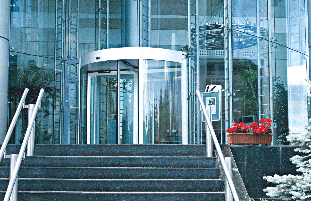 Revolving Door Broadcast Dialogue Duncan McCue