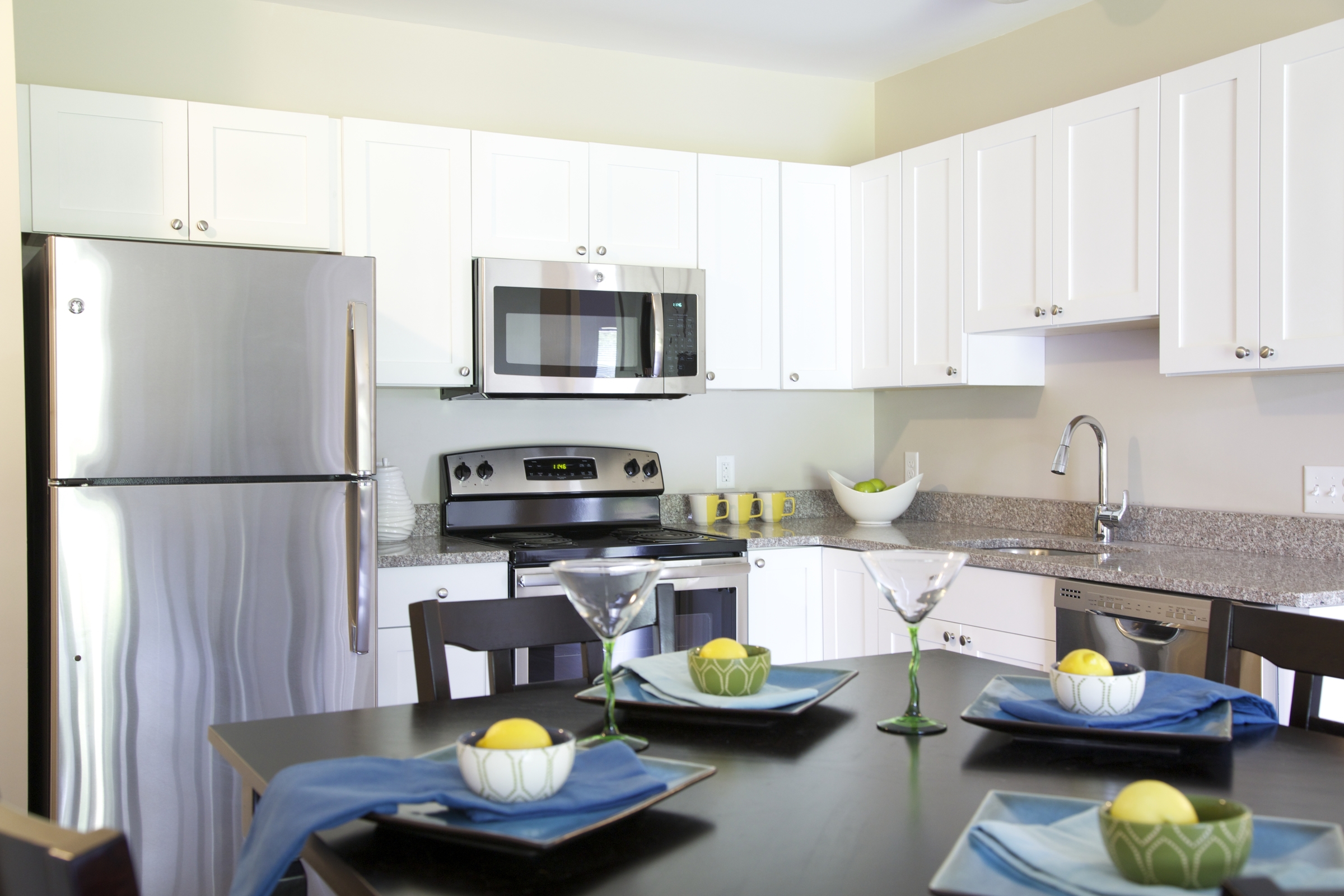 Broadleaf Boulevard Apartments Apartment in Manchester CT Photos