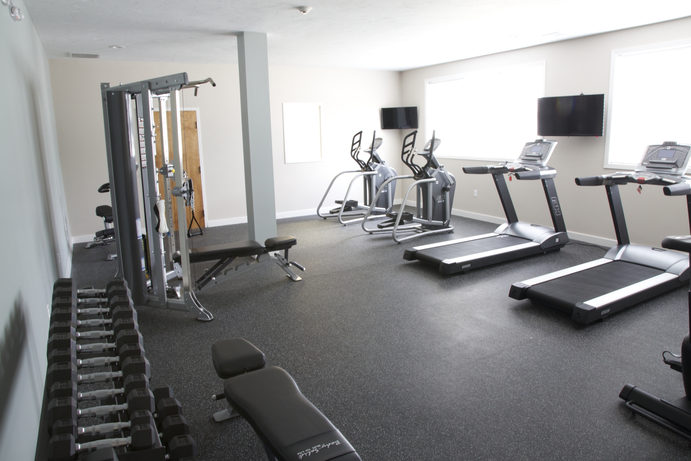 Broadleaf Boulevard Apartments Apartment in Manchester CT Photos