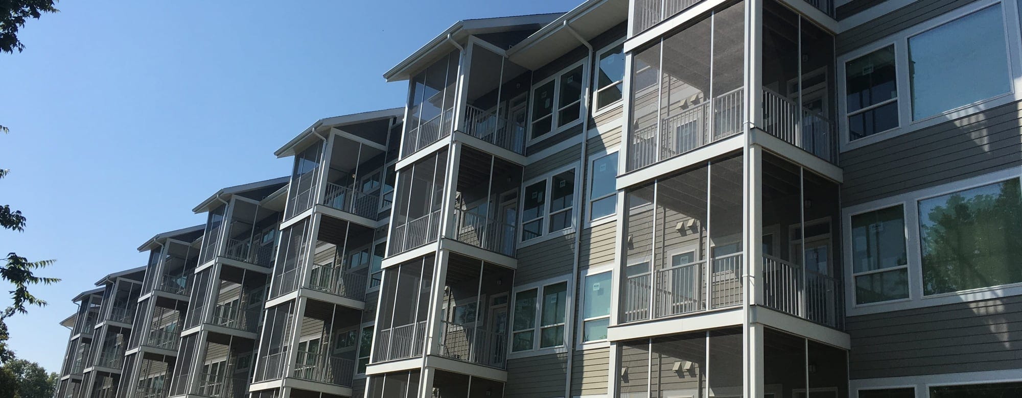 Custom Screens St Louis Broadview Screen