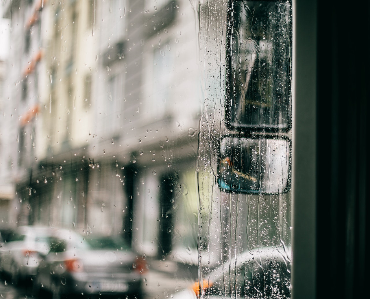 Condensation on Your Windows Understanding the Causes and Solutions