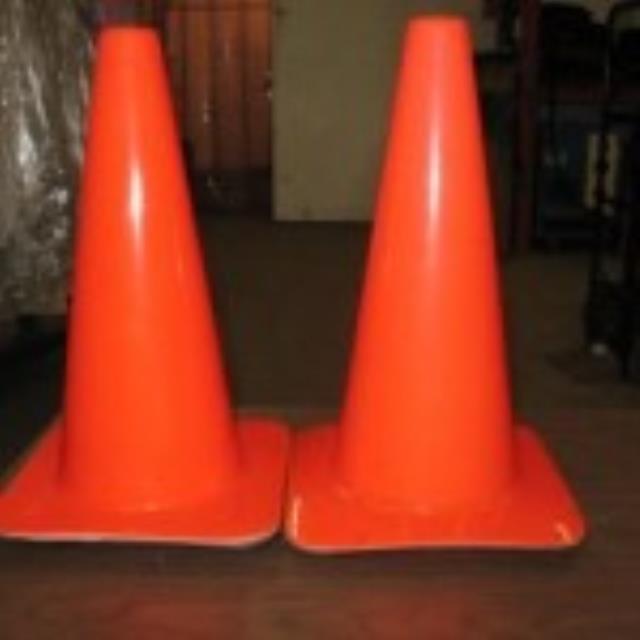 Traffic cone orange 10 inch x10 inch x18 inch h rentals Minneapolis MN