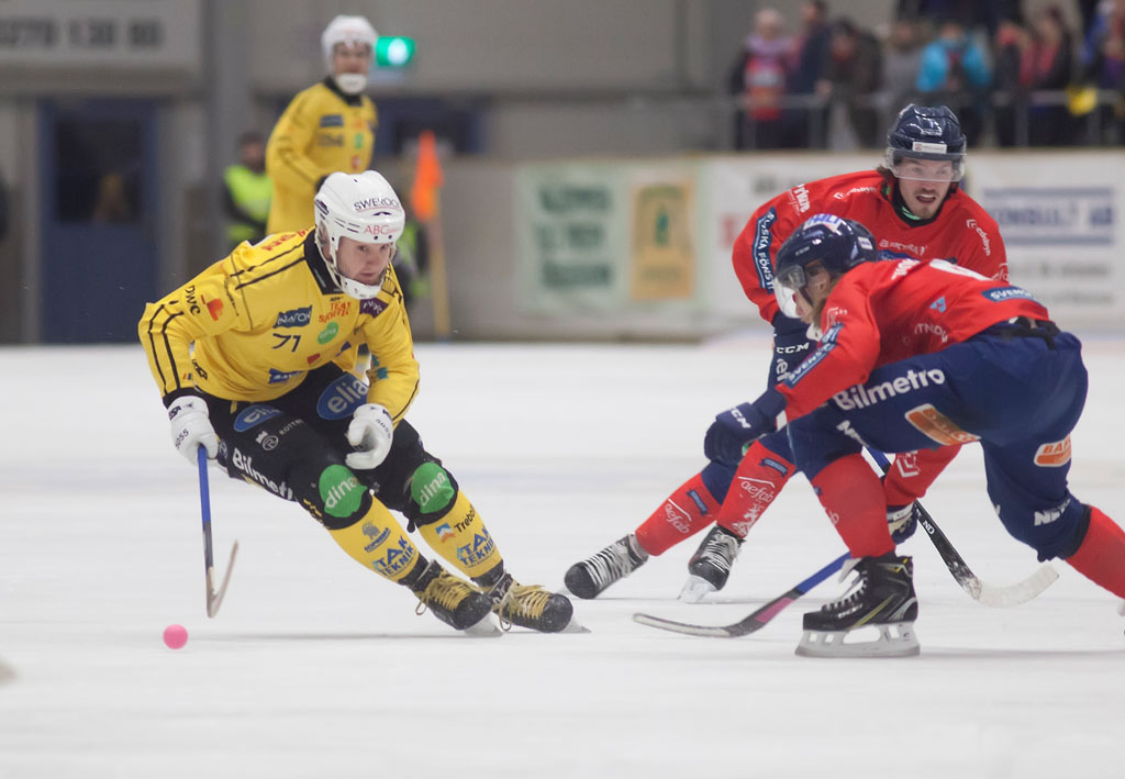 Se resultater, terminlister, nyheter fra klubbene, videoklipp og alle høydepunkter samt kjøp billetter til alle lagene i eliteserien. Elitserien Broberg-Edsbyn 2020-01-11 | Broberg/Söderhamn Bandy