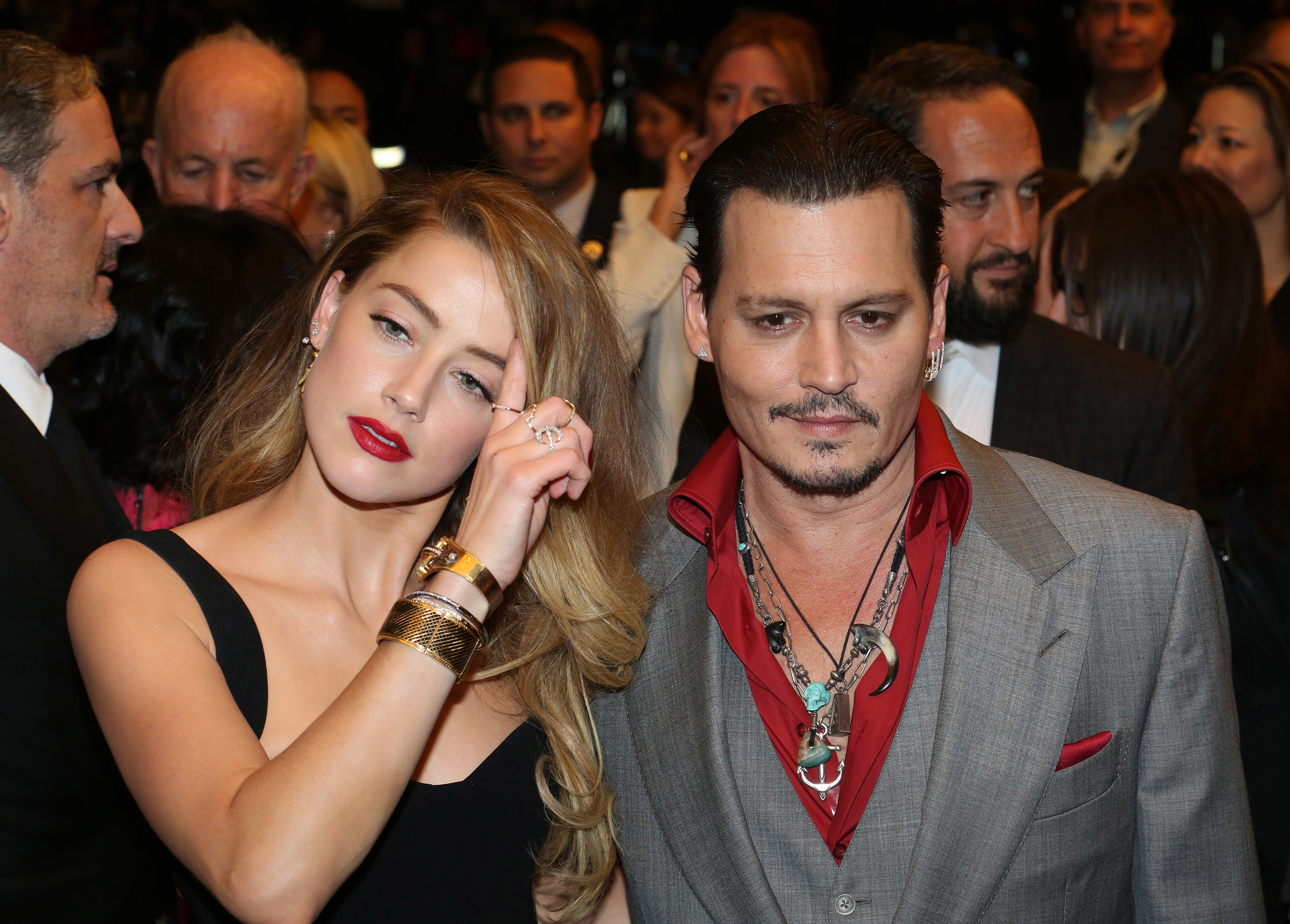 Johnny Depp’s Venomous Text Message Accusing Amber Heard Of Pocketing