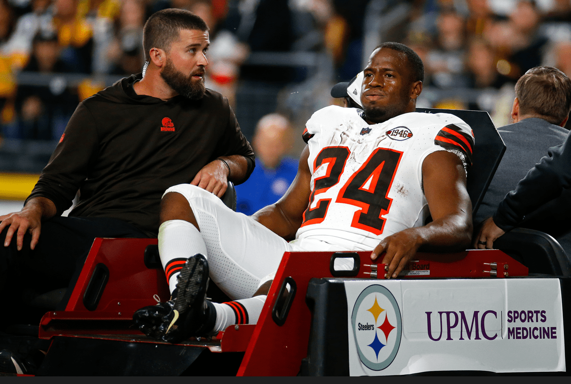 Steelers Fans Chanted Nick Chubb's Name After He Was Carted Off With