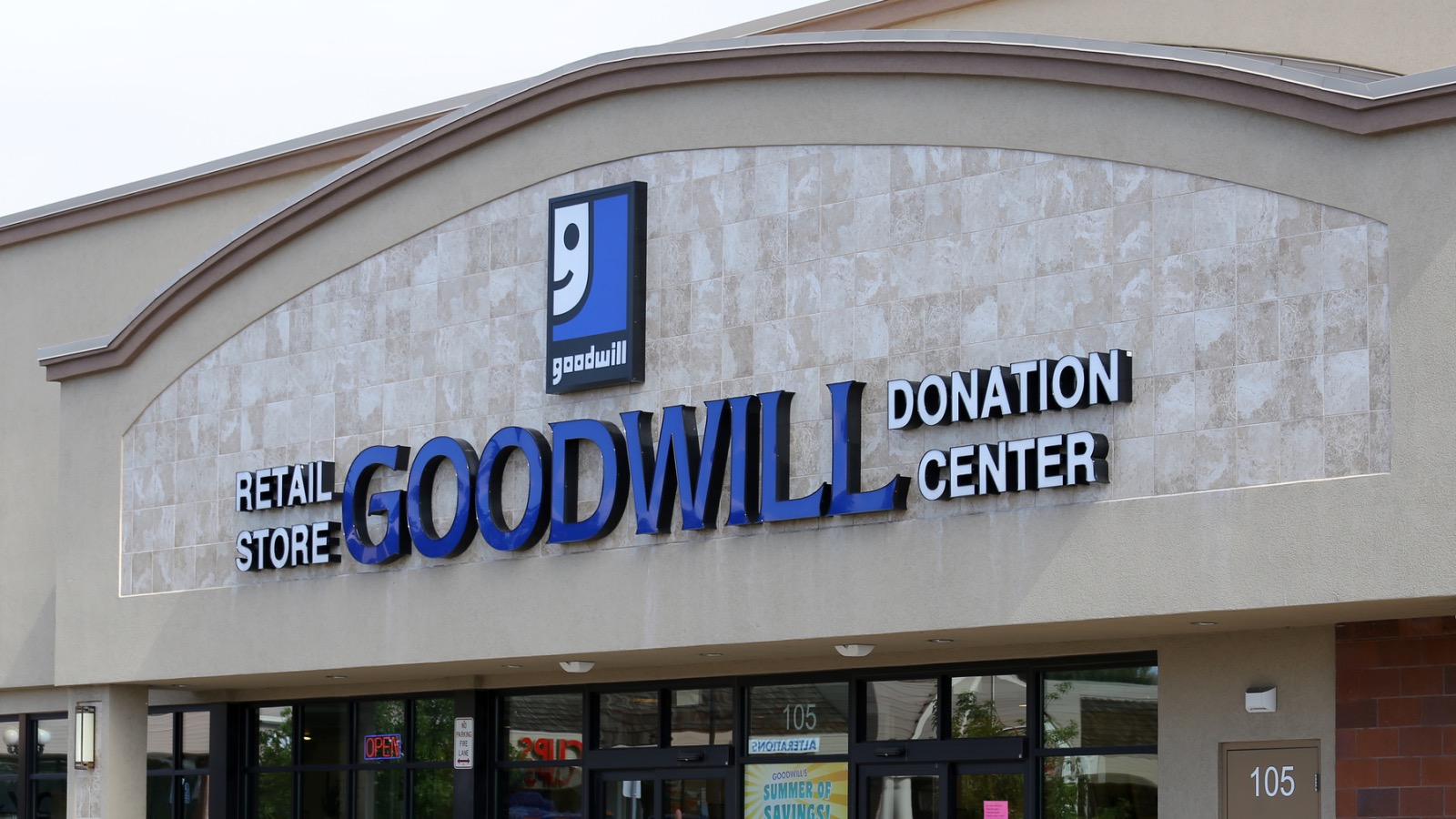 4 Carlo Scarpa Vase From Goodwill Sells For 107K At Auction