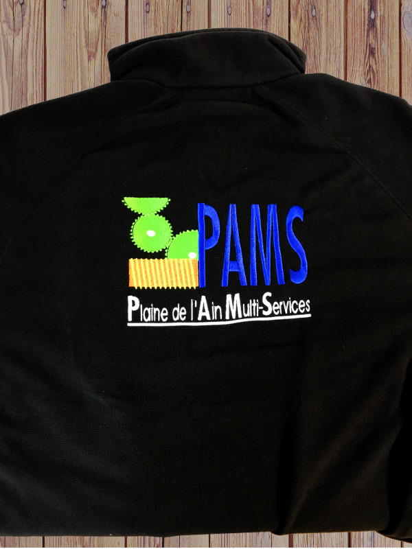 Broderie de votre logo sur vos vêtements professionnels