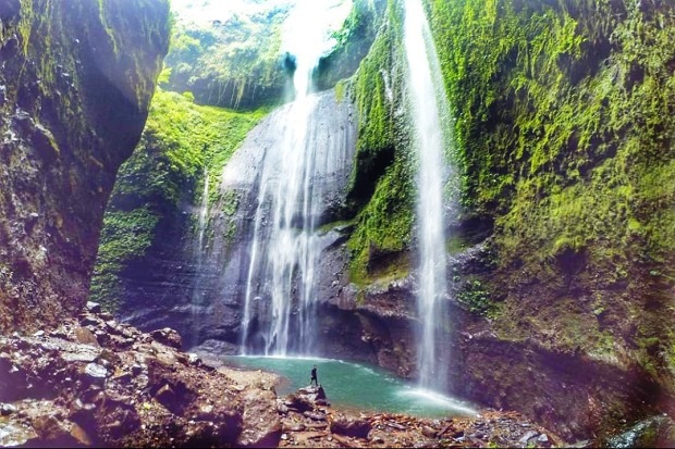 Bromo Midnight + Waterfall 1 Day Tour
