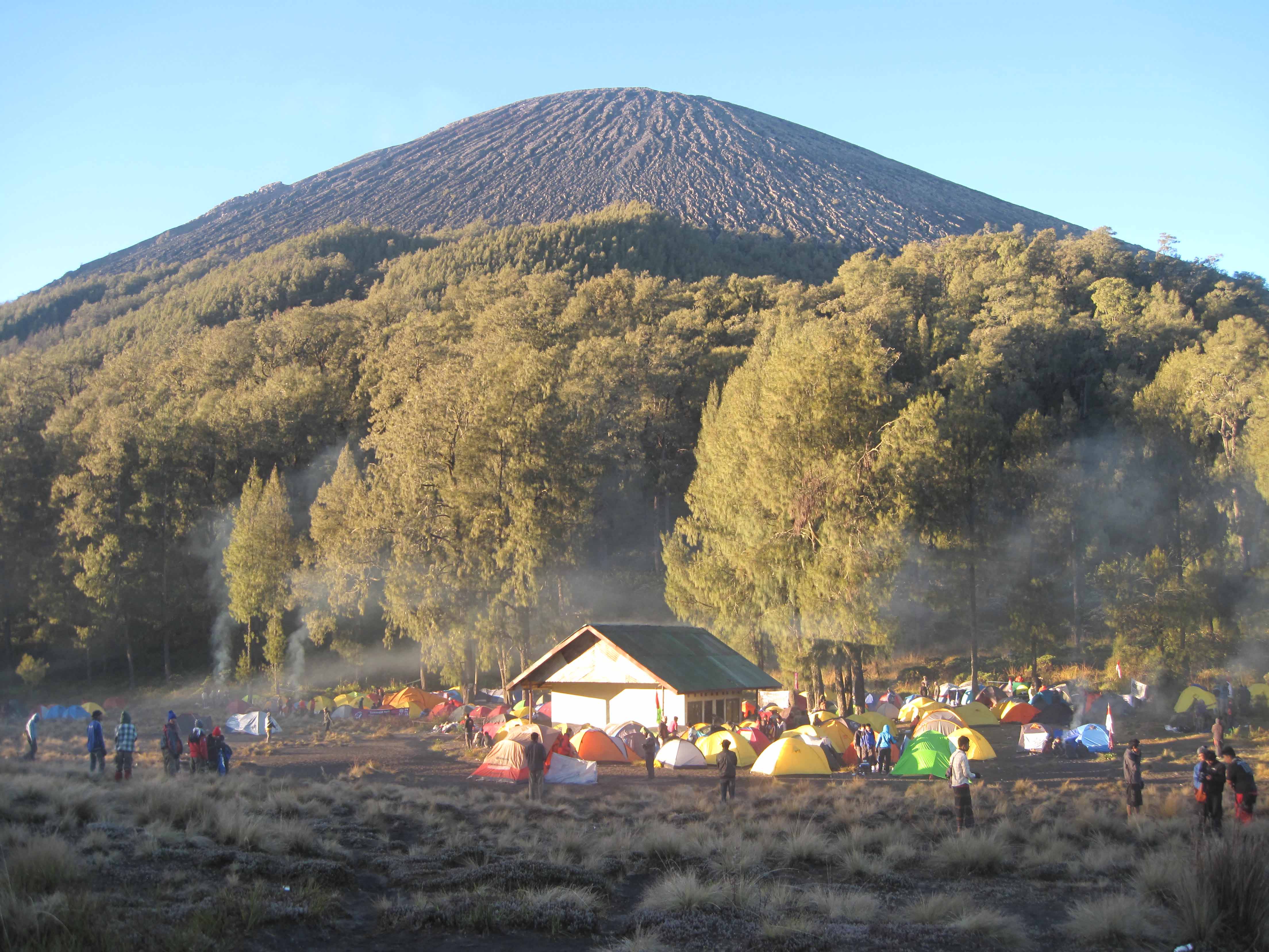 Mount Semeru Trekking Tour Package 4 Days Semeru Trekking Tour
